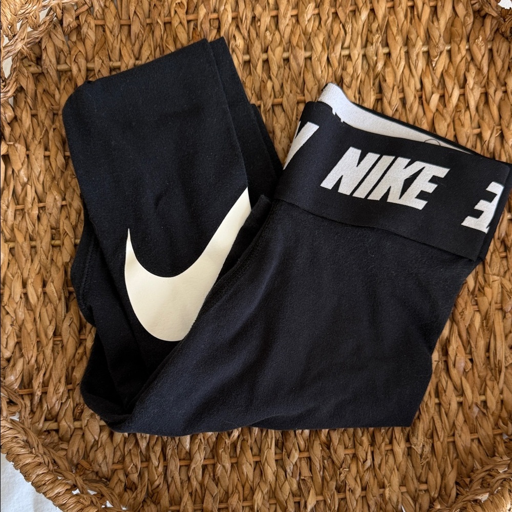 Nike Women’s Black and White Logo Leggings